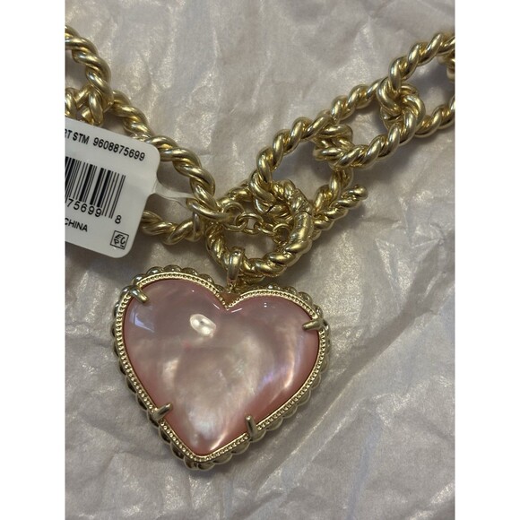 KENDRA SCOTT Haisley Heart Gold Statement Necklace Blush Mother-of-Pearl NWT - Picture 2 of 10